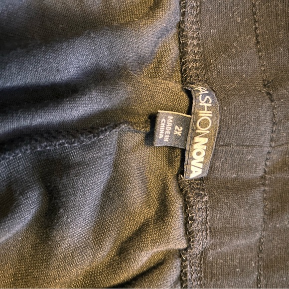 Fashion Nova Sweat Pants - Picture 3 of 4